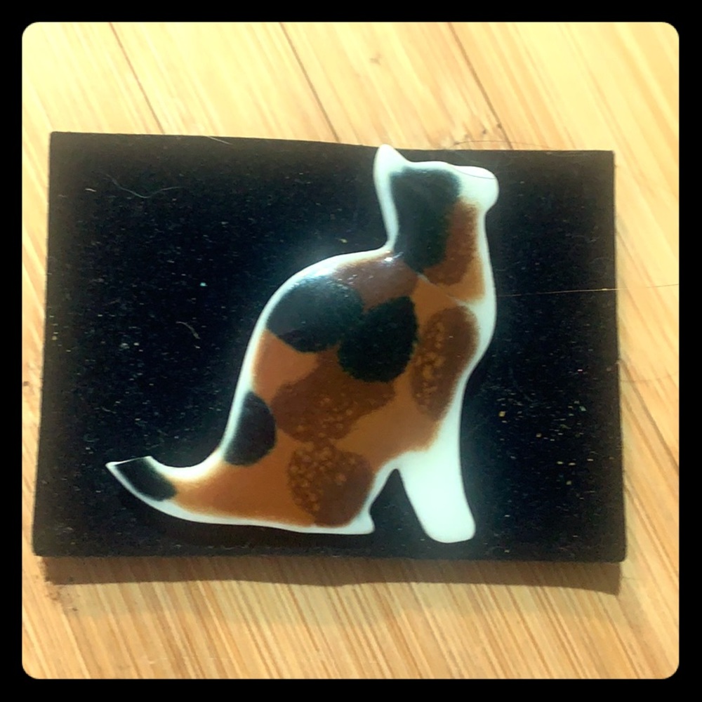 Porcelain Cat Pin. Made in London by sjm